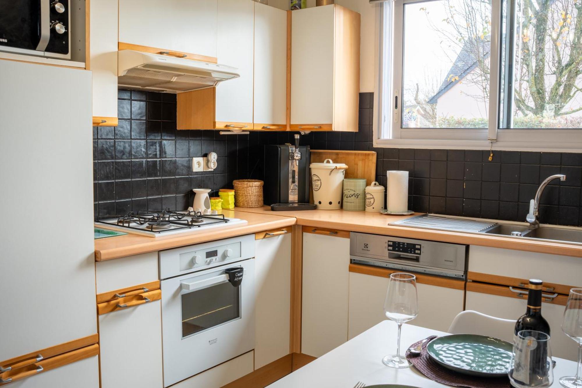 לאבאל Maison, 3 Ch, Proximite Gare,C Commercial,C Ville מראה חיצוני תמונה